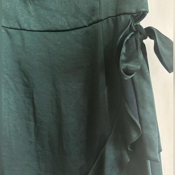 Dark green satin faux wrap dress - Picture 2 of 4
